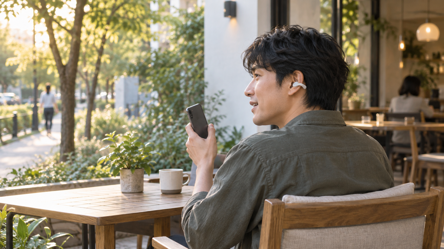 通話用イヤーカフイヤホンは利用場所から選ぼう
